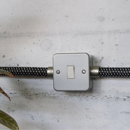 Kynda Light Creative Tube | Metalen opbouw wandschakelaar - Enkelvoudig