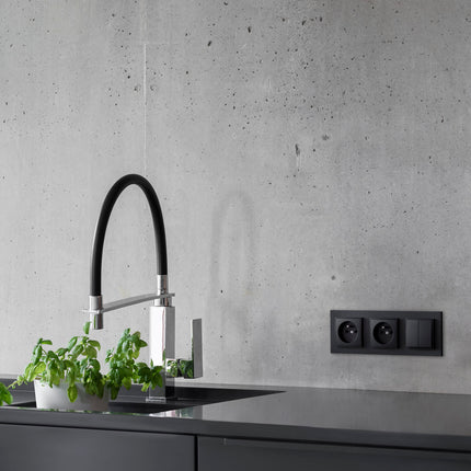 Kynda Light Stopcontact – Inbouw | Mat Zwart